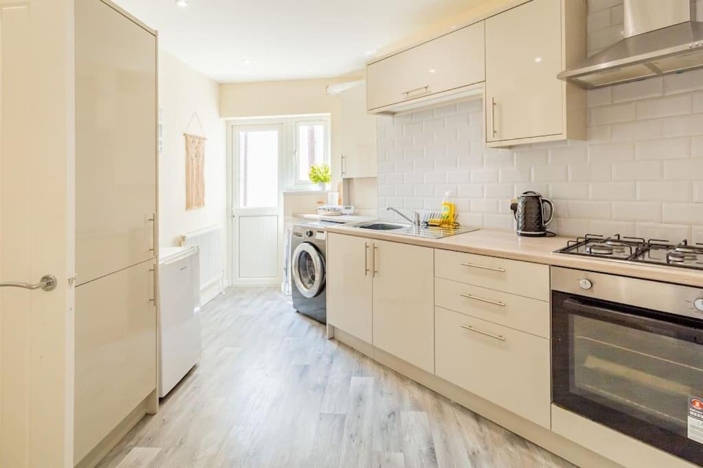 The Hideaway Villa Cleveleys Exterior photo